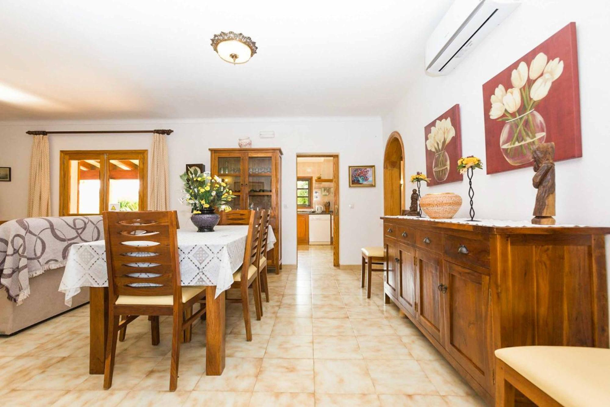 Toniet Villa